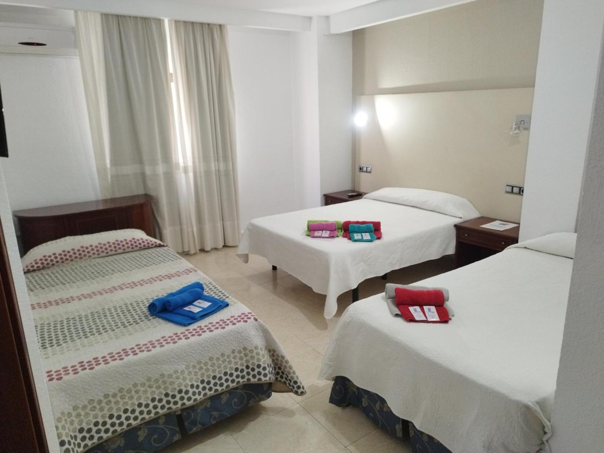 Hotel Nuevo Ara Caces Zewnętrze zdjęcie