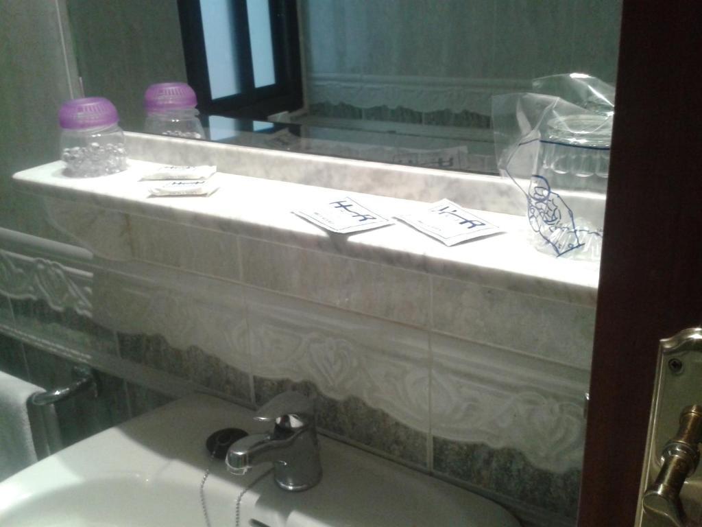 Hotel Nuevo Ara Caces Zewnętrze zdjęcie