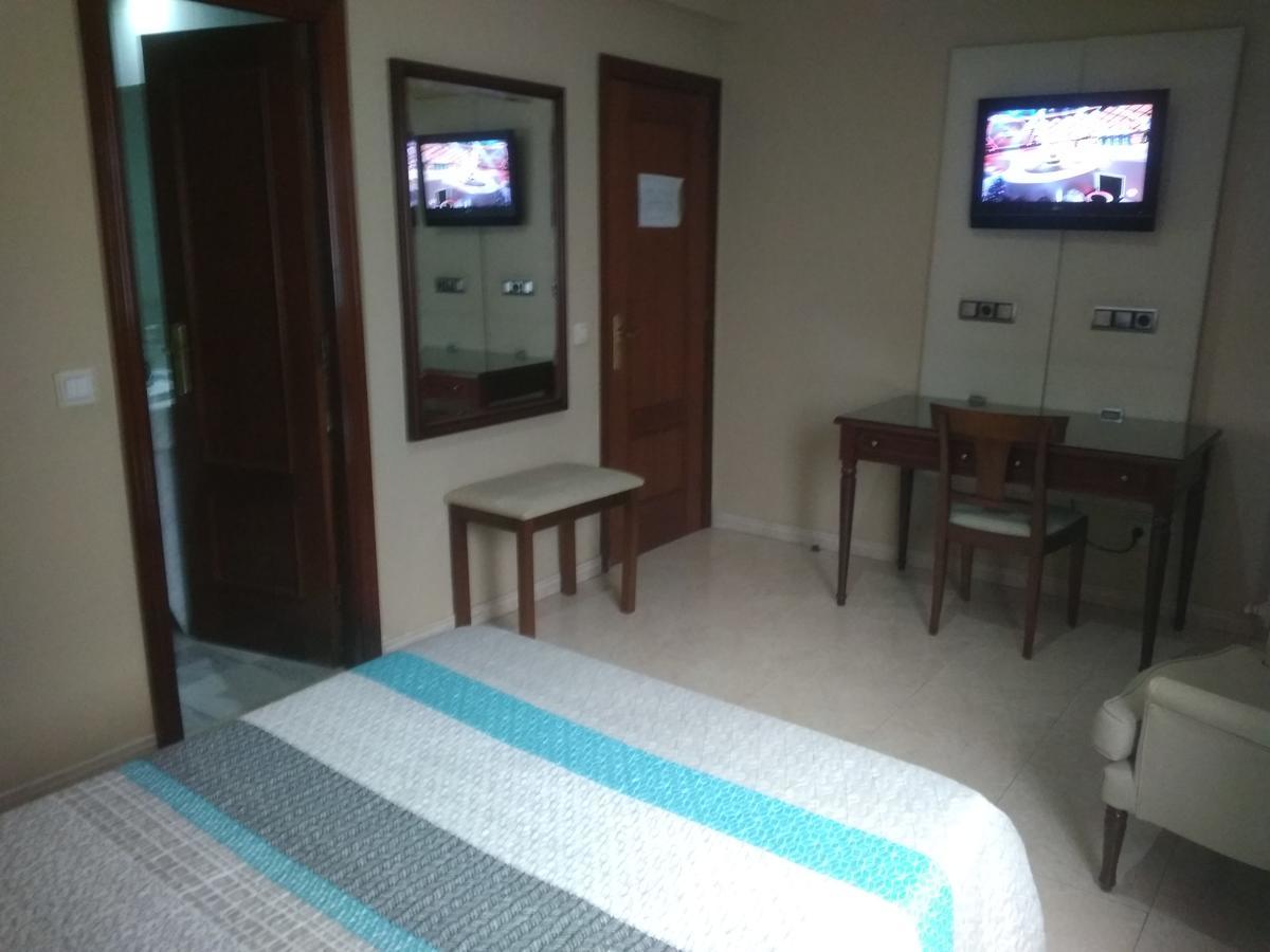 Hotel Nuevo Ara Caces Zewnętrze zdjęcie