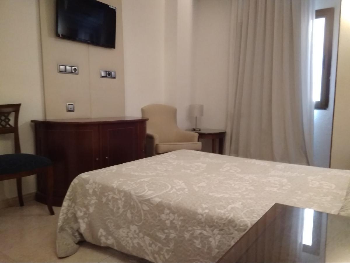 Hotel Nuevo Ara Caces Zewnętrze zdjęcie