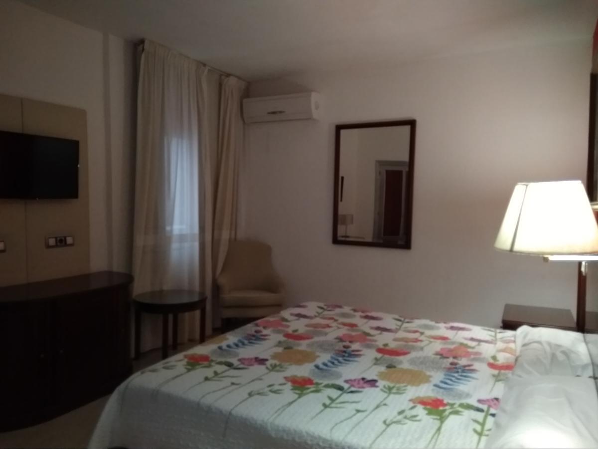 Hotel Nuevo Ara Caces Zewnętrze zdjęcie