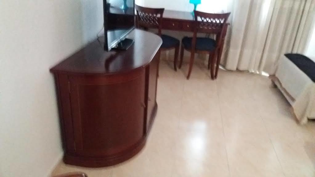 Hotel Nuevo Ara Caces Zewnętrze zdjęcie