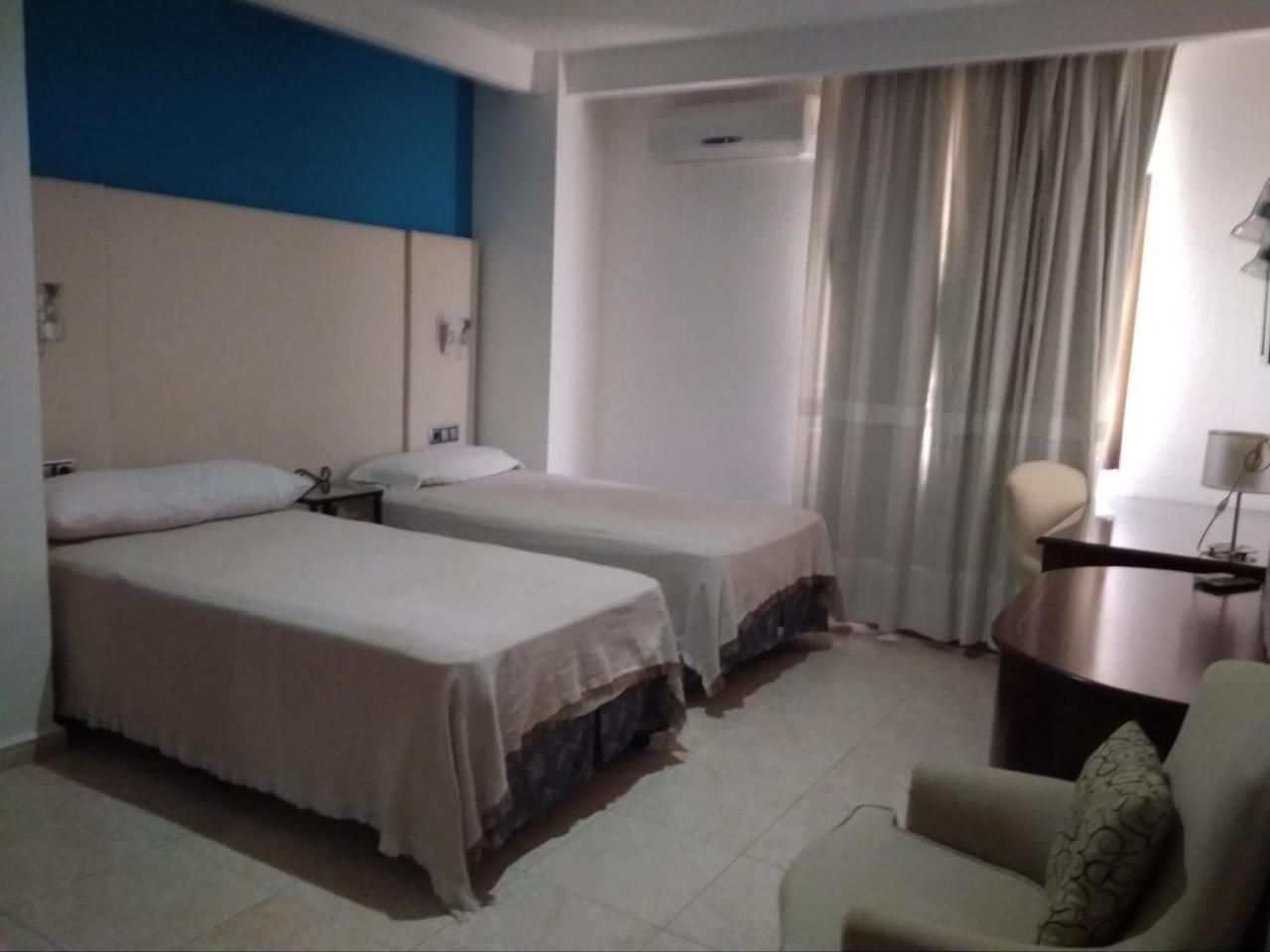 Hotel Nuevo Ara Caces Zewnętrze zdjęcie