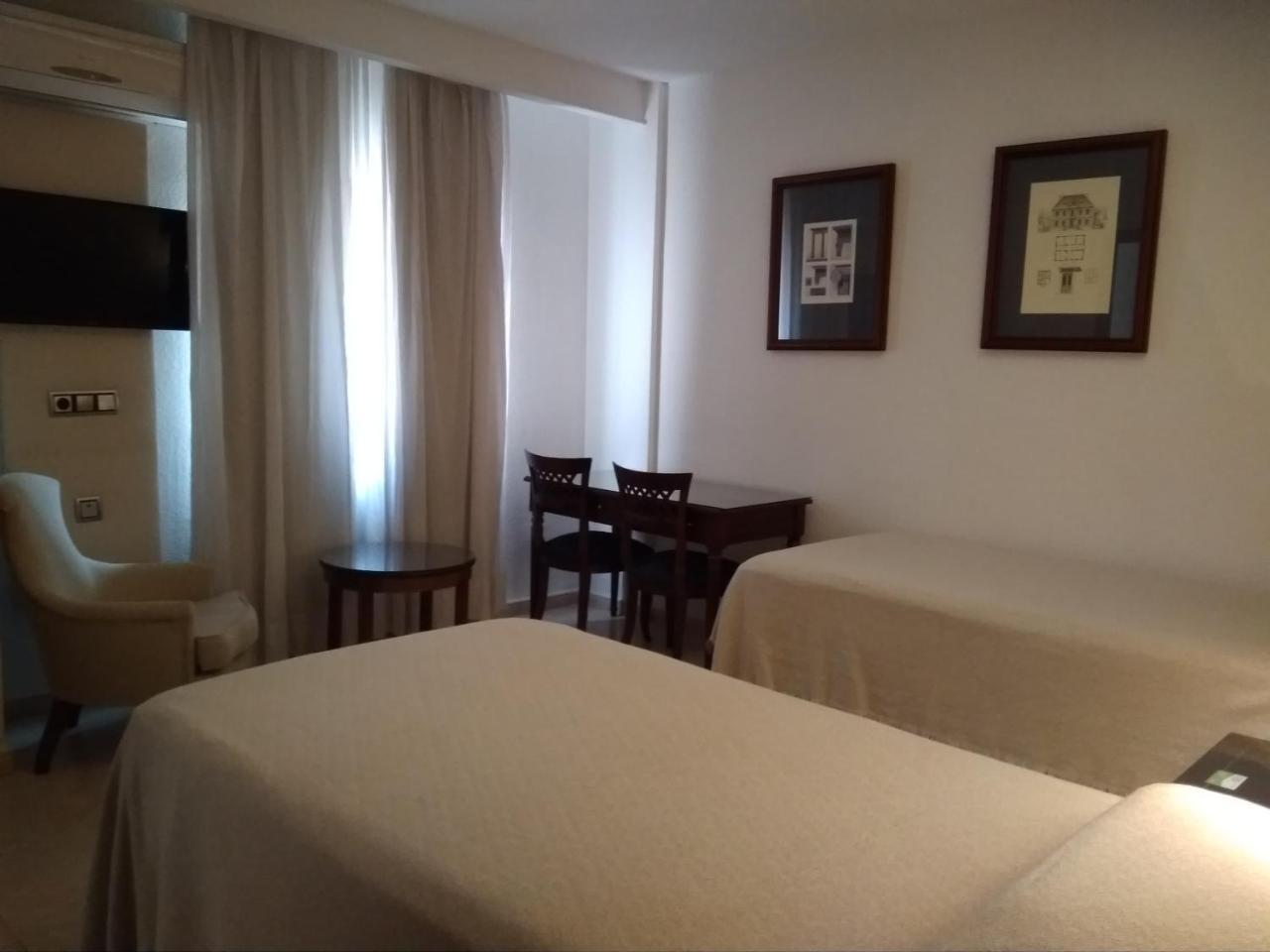Hotel Nuevo Ara Caces Zewnętrze zdjęcie