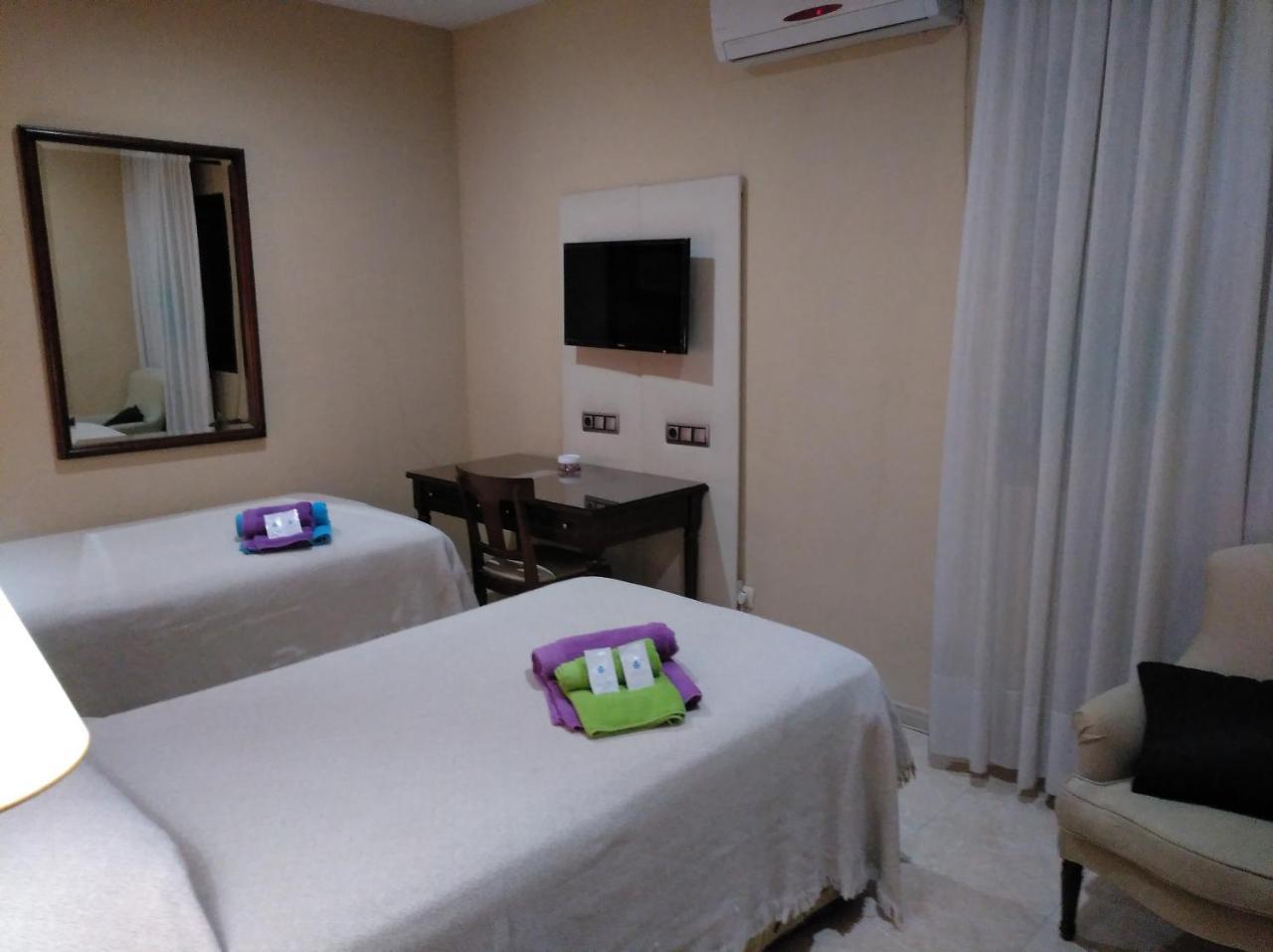 Hotel Nuevo Ara Caces Zewnętrze zdjęcie