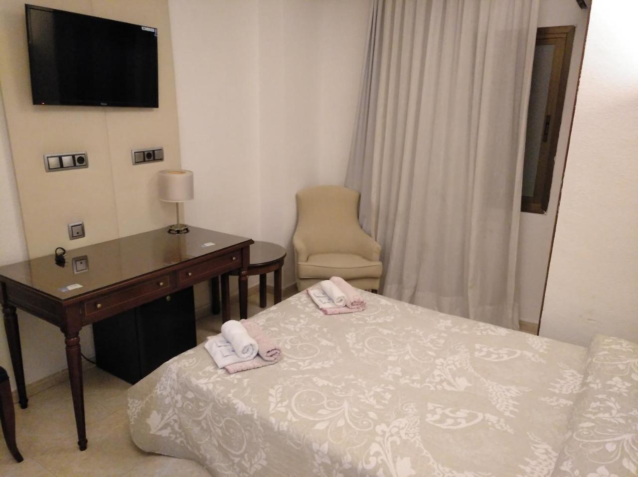 Hotel Nuevo Ara Caces Zewnętrze zdjęcie