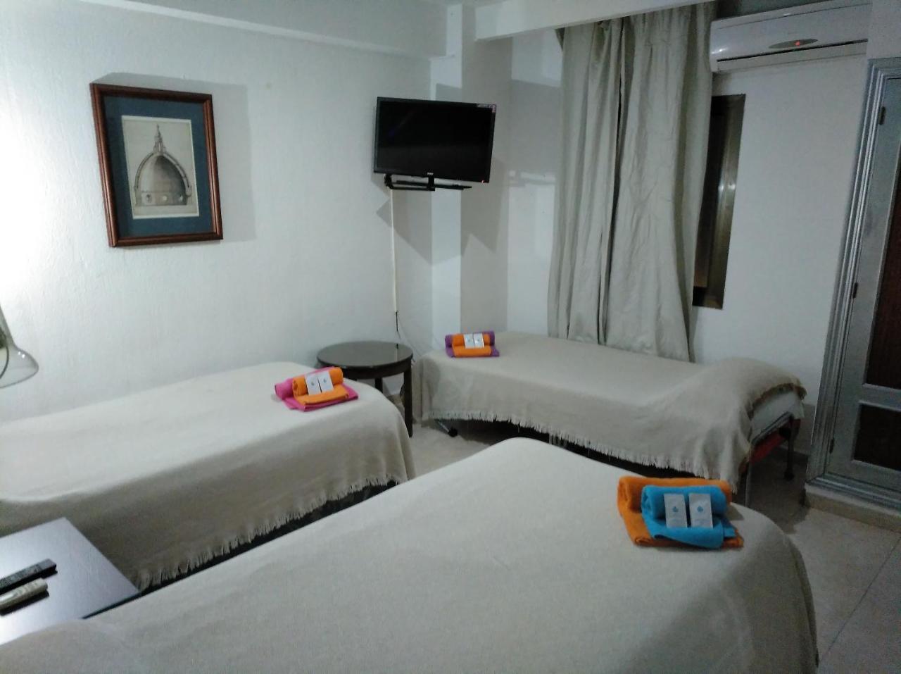 Hotel Nuevo Ara Caces Zewnętrze zdjęcie